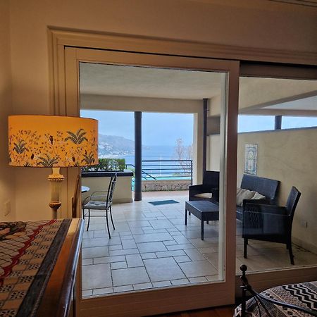 Taormina Lux & Elite Apartments - Taormina Holidays Екстер'єр фото