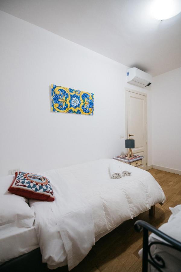 Taormina Lux & Elite Apartments - Taormina Holidays Екстер'єр фото